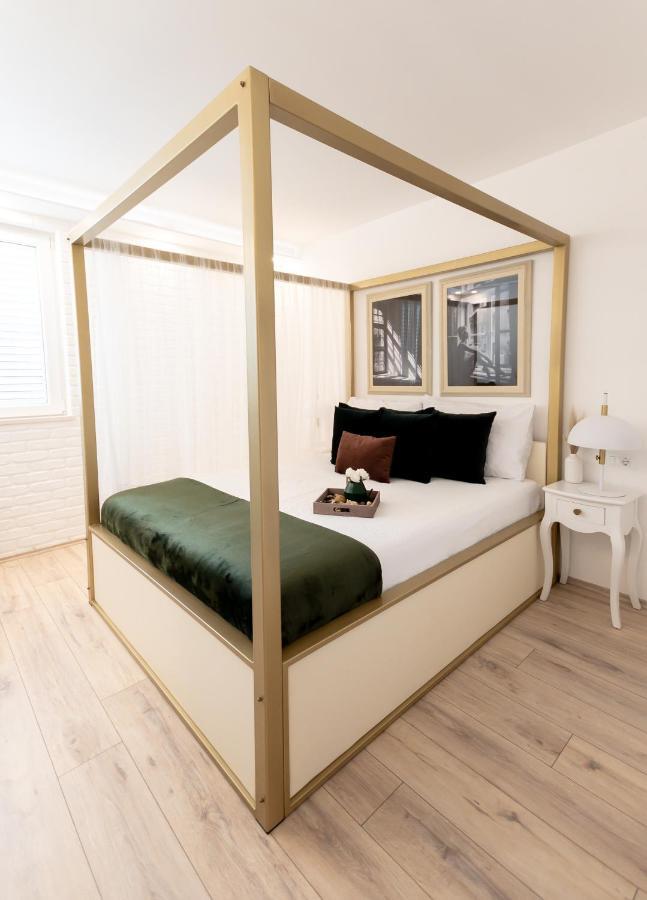 Apartments Mediteraneo Врсар Экстерьер фото